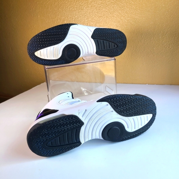 Air Jordan Max Aura Basketball Shoes White/Black AQ9084-121 Men Size 11. main image 6